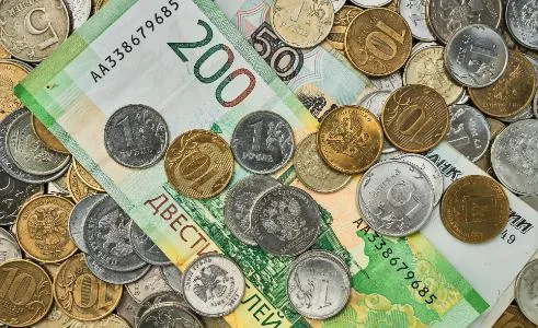 В Архангельске суд рассмотрит дело работодателя с долгом по зарплате 28 млн рублей
