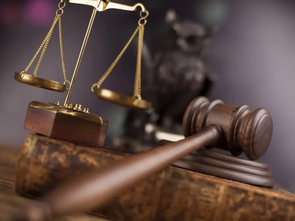 В Архангельске у перевозчика изъяли более тонны трансмиссионного масла