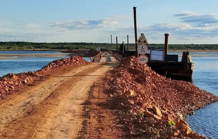 Паромные переправы в Поморье закроются до конца октября